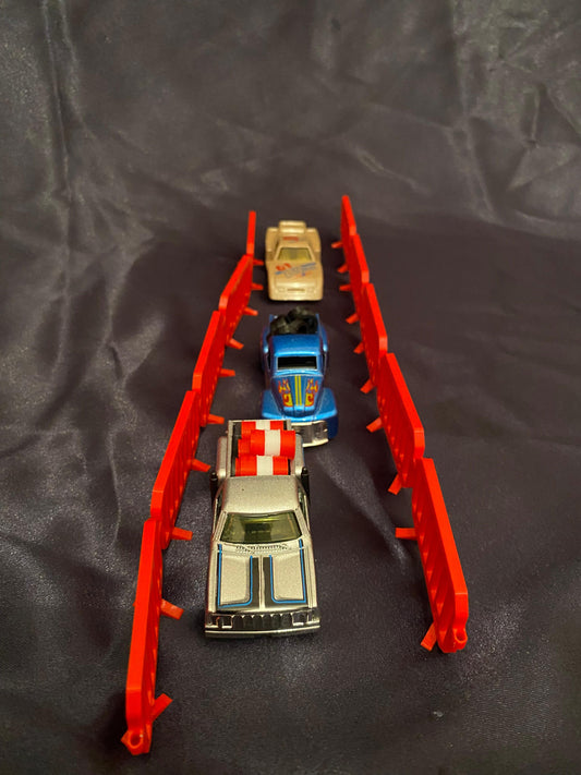 Kırmızı Oyuncak Trafik Bariyeri 10’lu Set – Mini Yol Güvenlik Bariyeri